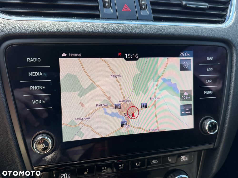 Skoda Octavia 2.0 TDI DSG RS - 27