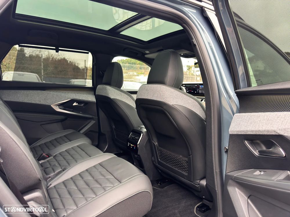 Peugeot E-5008 GT - 60