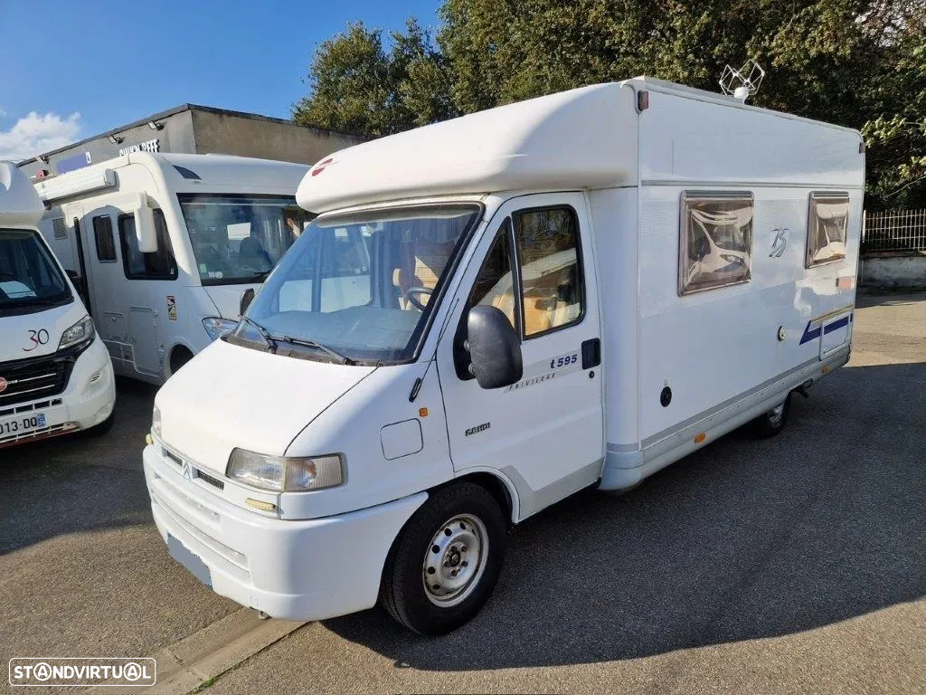 Burstner T-Modelo 595  cama Francesa - 6