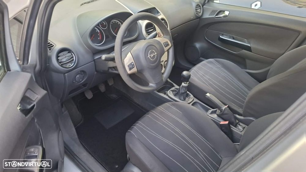 Opel Corsa 1.2 16V Enjoy - 8