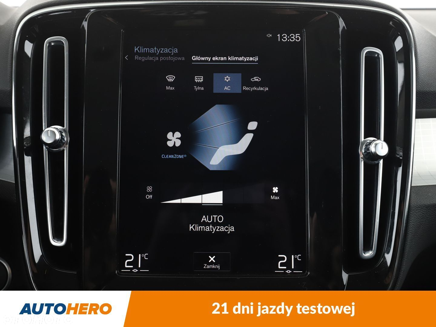 Volvo XC 40 - 24