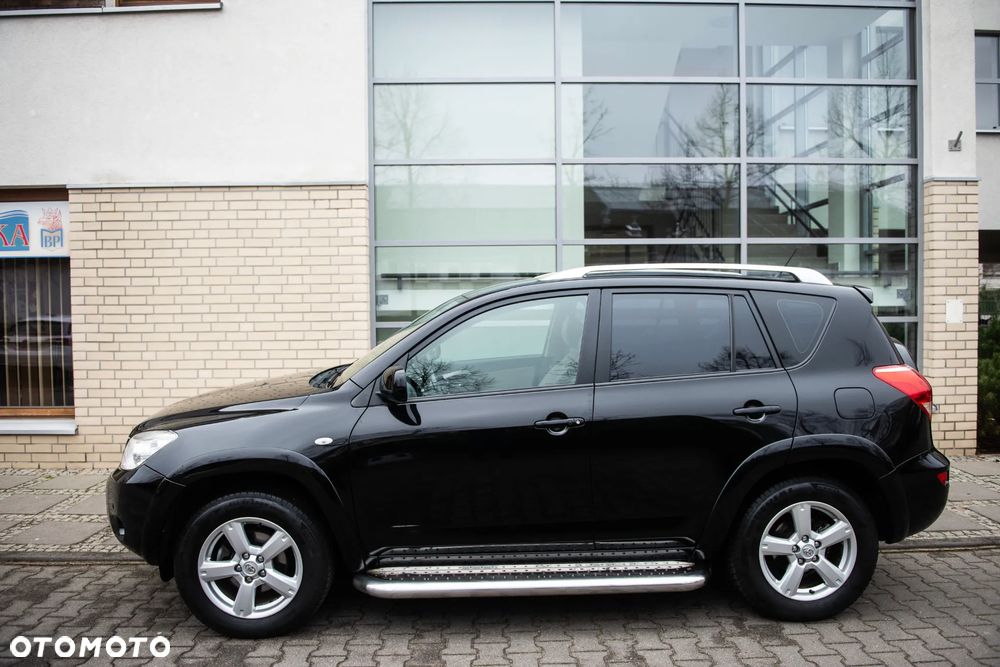 Toyota RAV4 2.0 4x4 Automatik Executive - 3