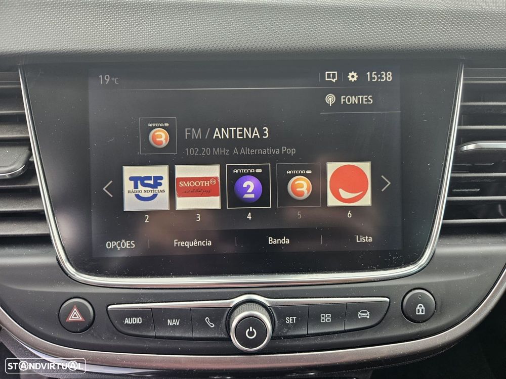 Opel Crossland X 1.2 T Innovation - 32