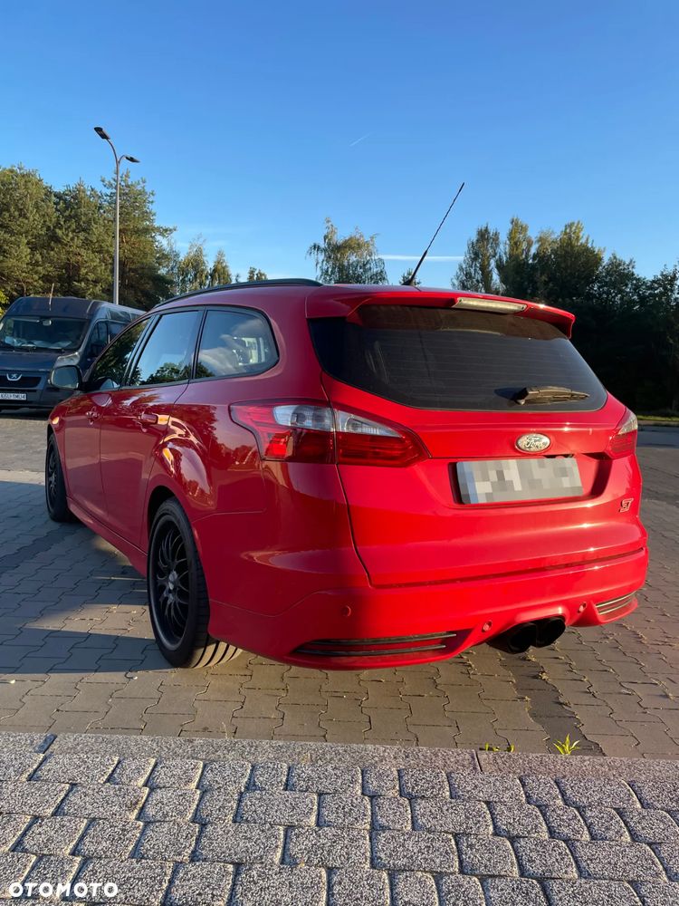 Ford Focus ST - 2
