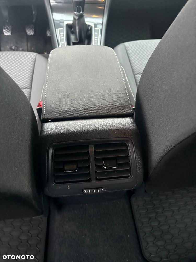 Volkswagen Golf 1.6 TDI BMT Comfortline - 16