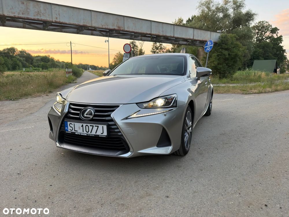 Lexus IS 200t / 300 Elegance - 11