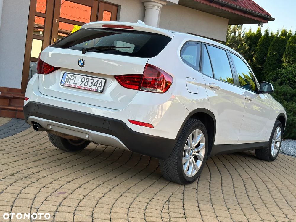 BMW X1 sDrive18i xLine - 28