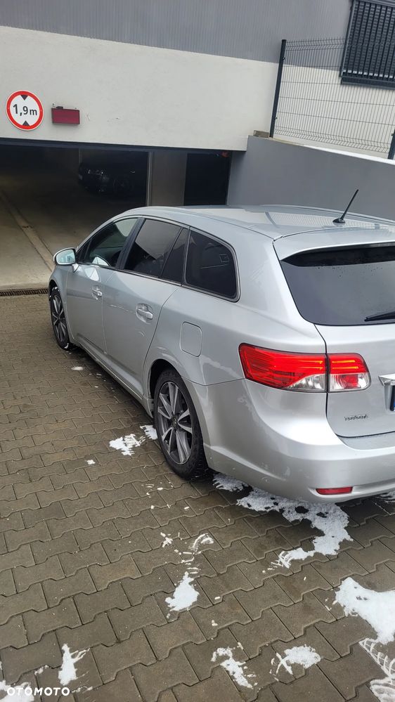 Toyota Avensis 2.0 D-4D Executive - 13