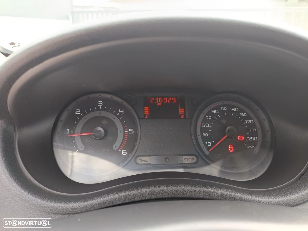Renault Clio 1.5 dCi Expression - 6