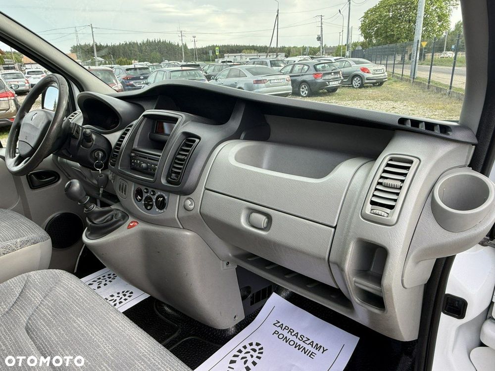 Renault Trafic - 26