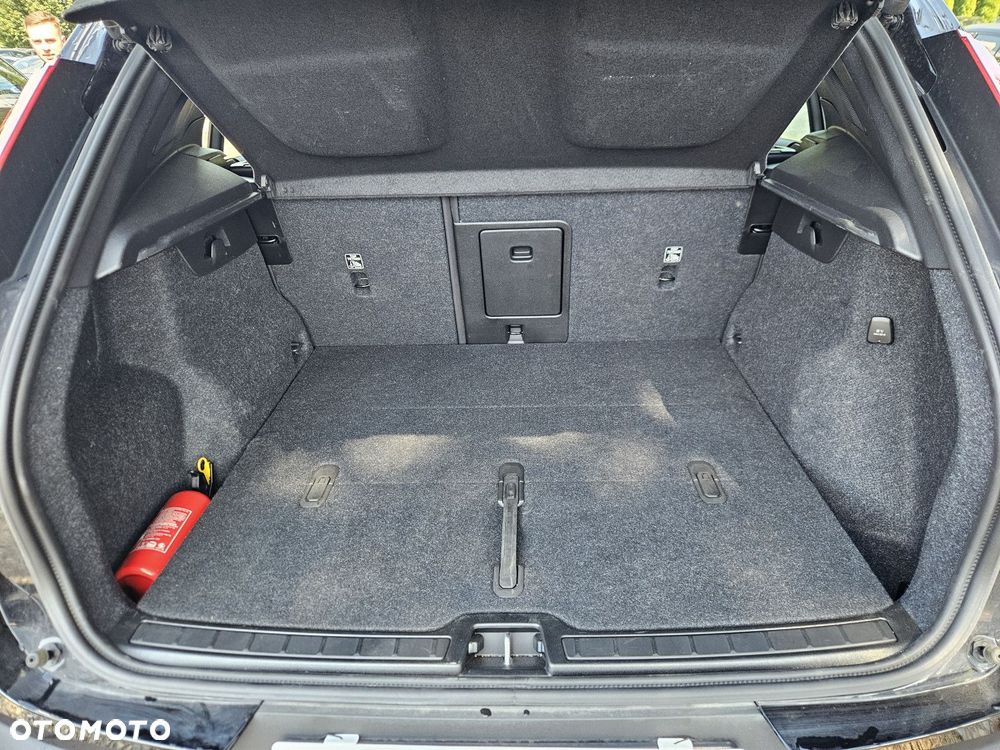 Volvo XC 40 - 29