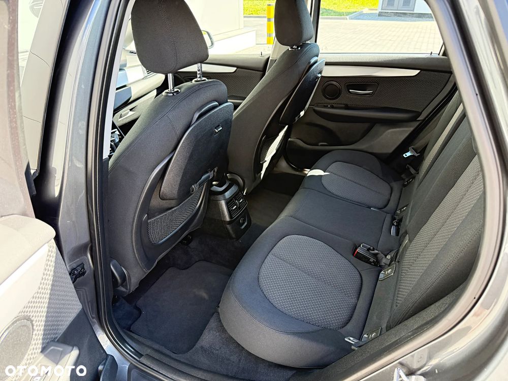 BMW Seria 2 216d Luxury Line - 32