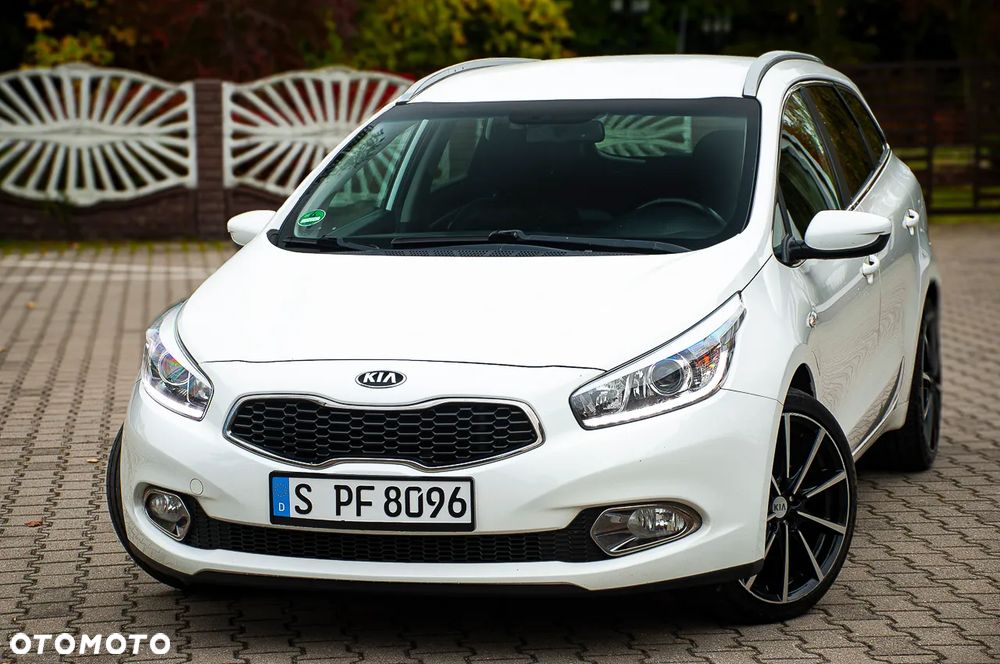 Kia Ceed - 9