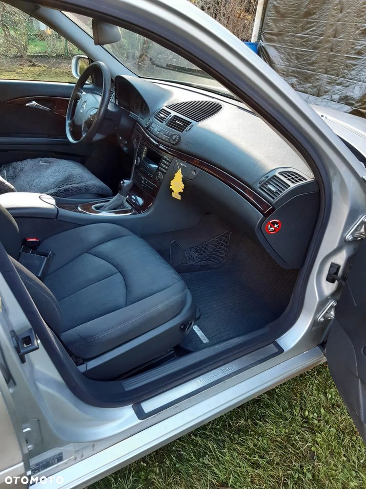 Mercedes-Benz Klasa E - 9