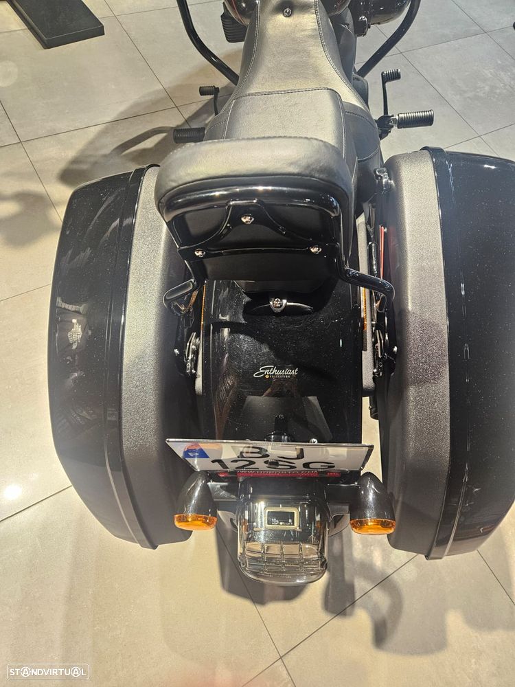 Harley-Davidson Low Rider ST - 12