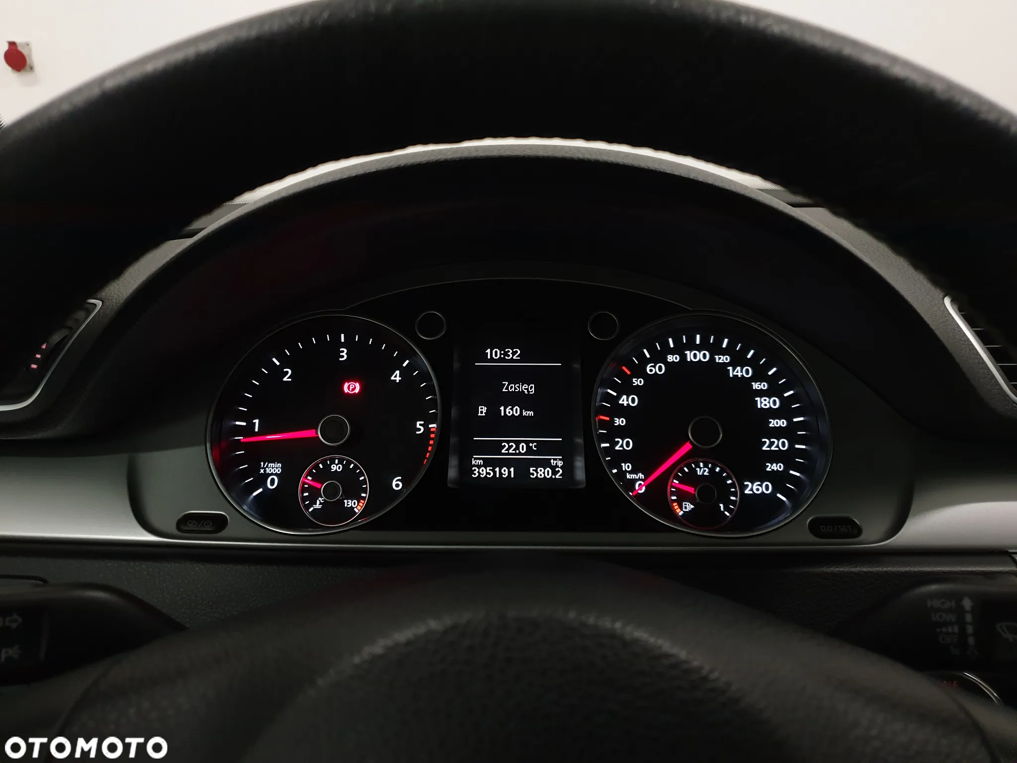 Volkswagen Passat 1.6 TDI Comfortline - 8