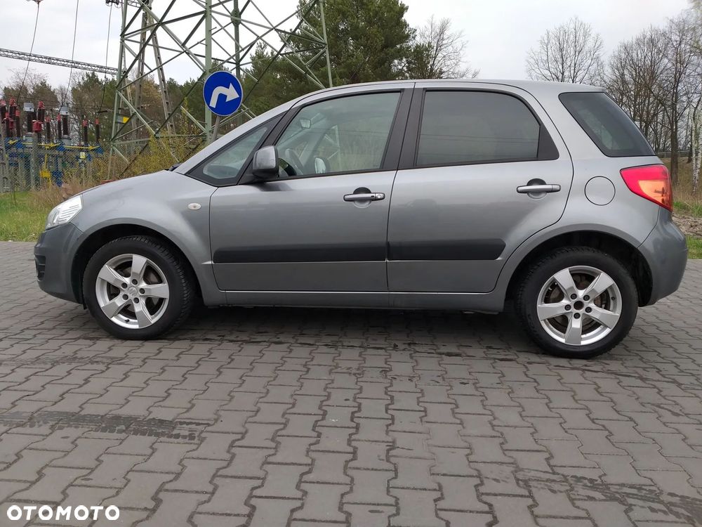 Suzuki SX4 1.6 Premium - 1