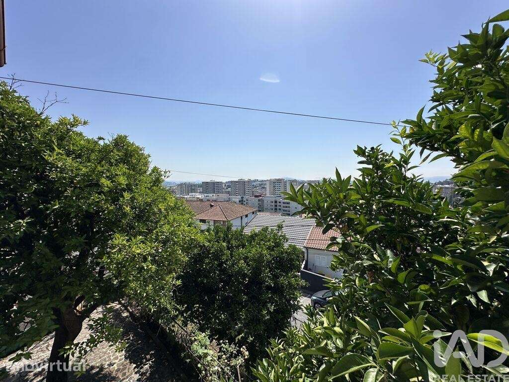 Moradia isolada T5 em Braga (São Vítor) de 132 m2 - Grande imagem: 3/40