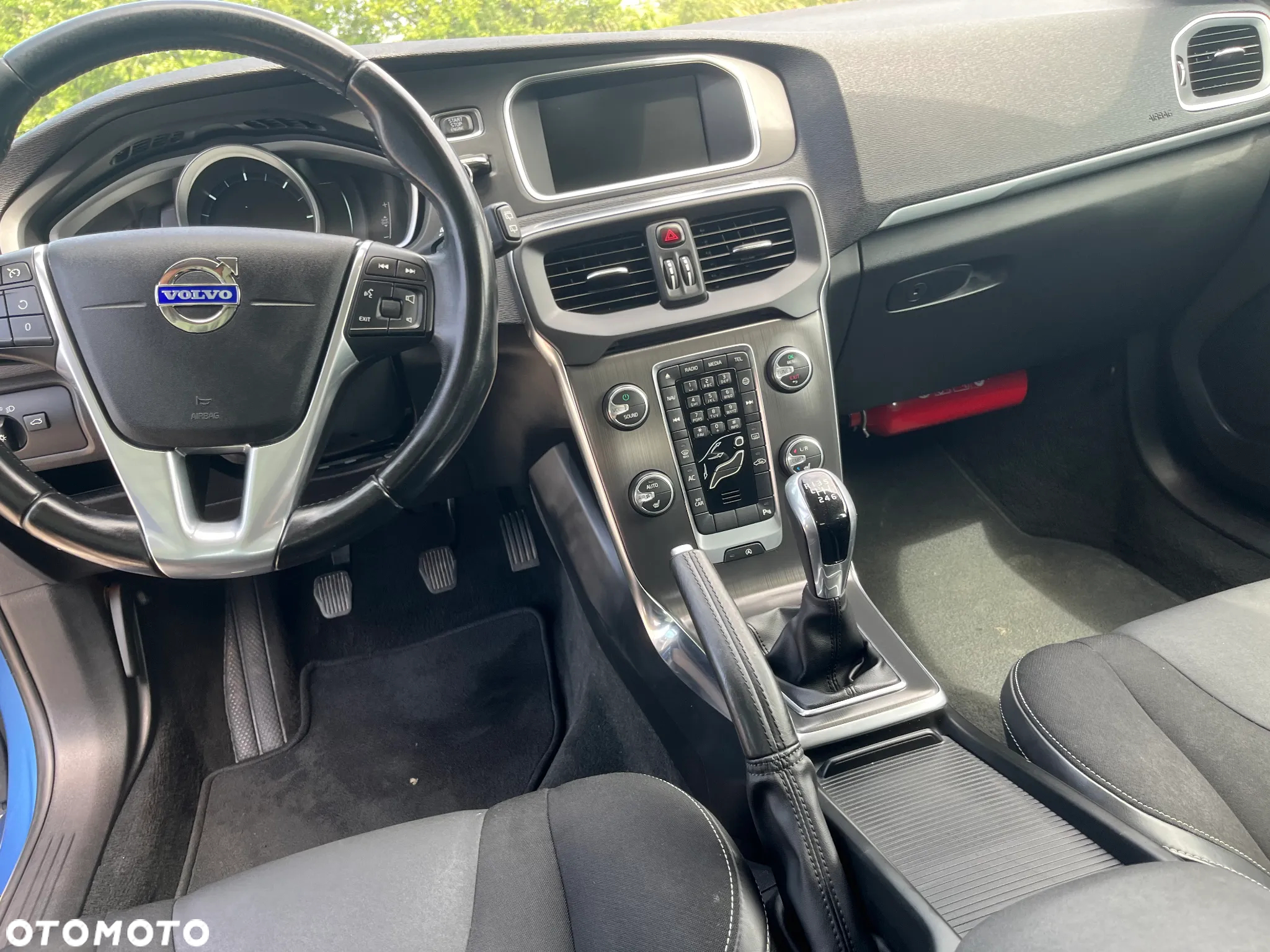 Volvo V40 D2 Momentum - 26
