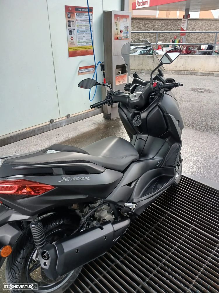 Yamaha X-Max - 7