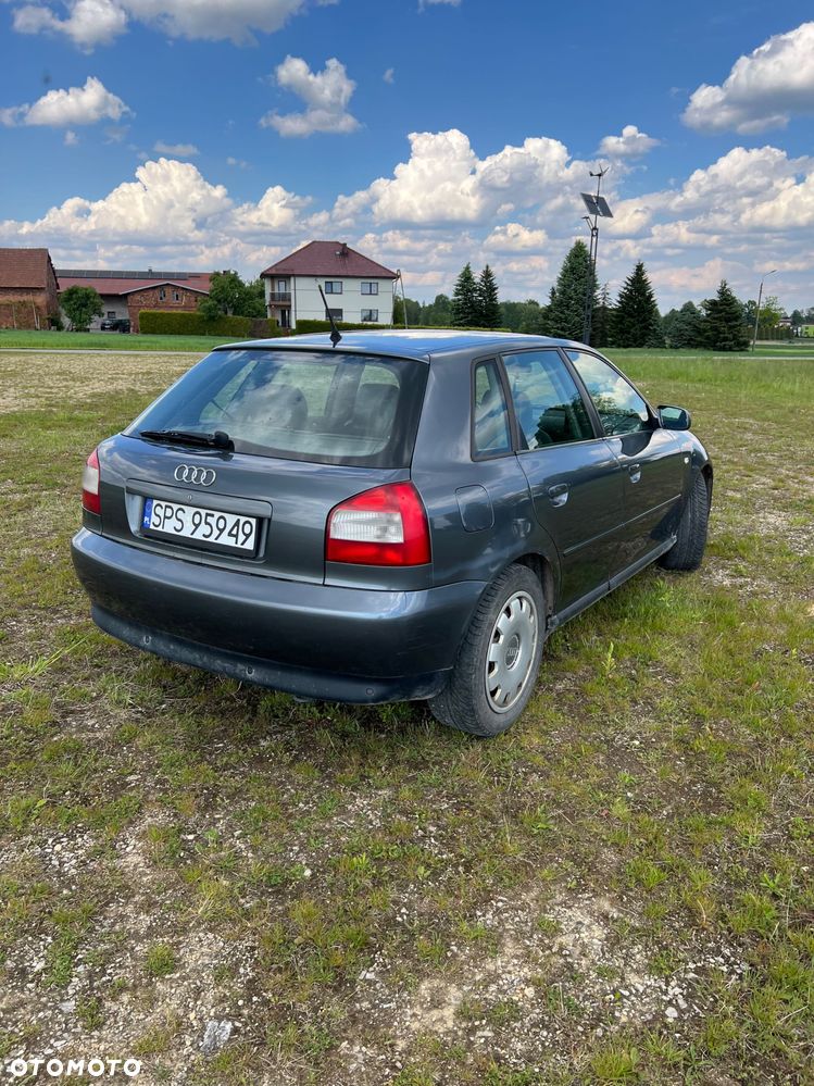 Audi A3 Sportback - 3