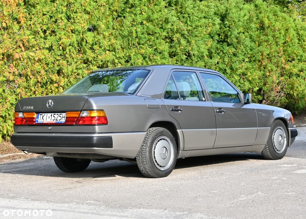 Mercedes-Benz W124 (1984-1993) - 2