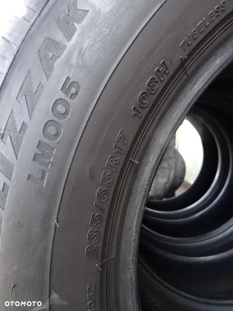 235/65/r17 108H Bridgestone Blizzak LM005 - 12
