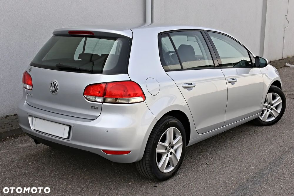 Volkswagen Golf 1.6 TDI DPF BlueMotion Technology Team - 20