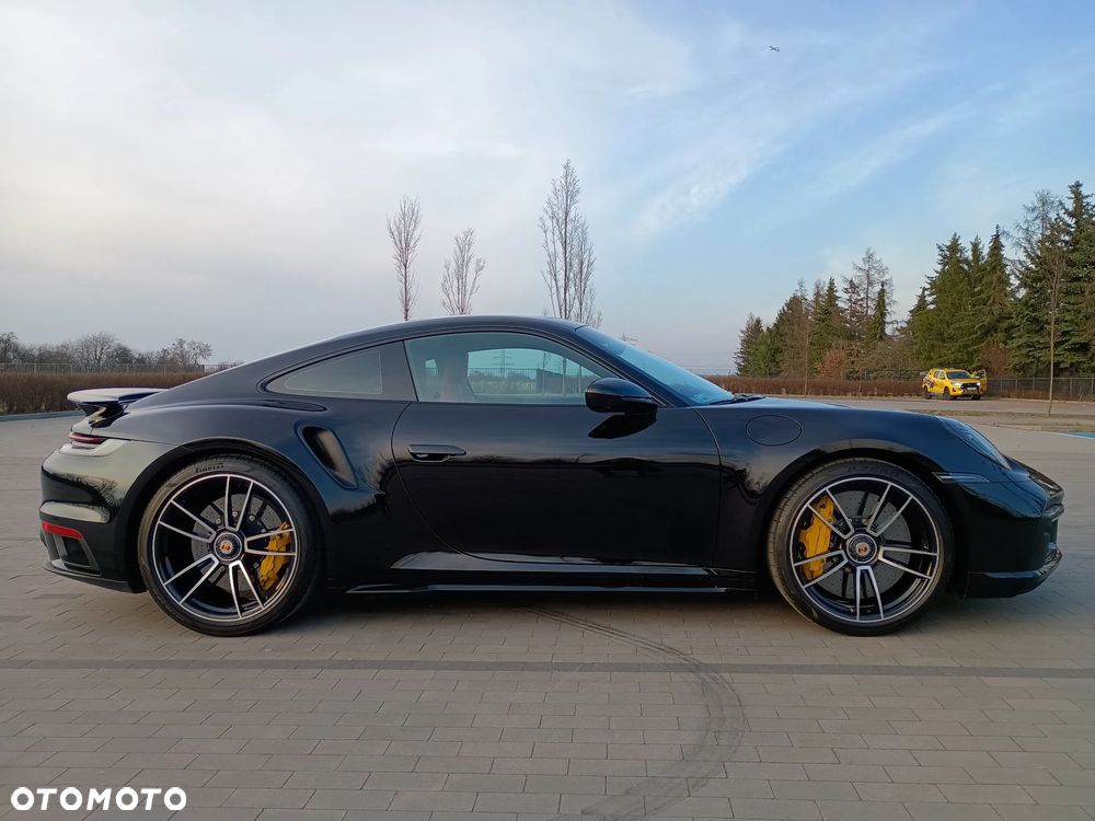 Porsche 911 Turbo S - 8
