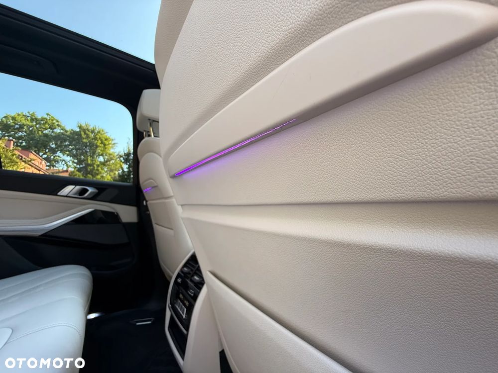 BMW X5 xDrive30d - 33