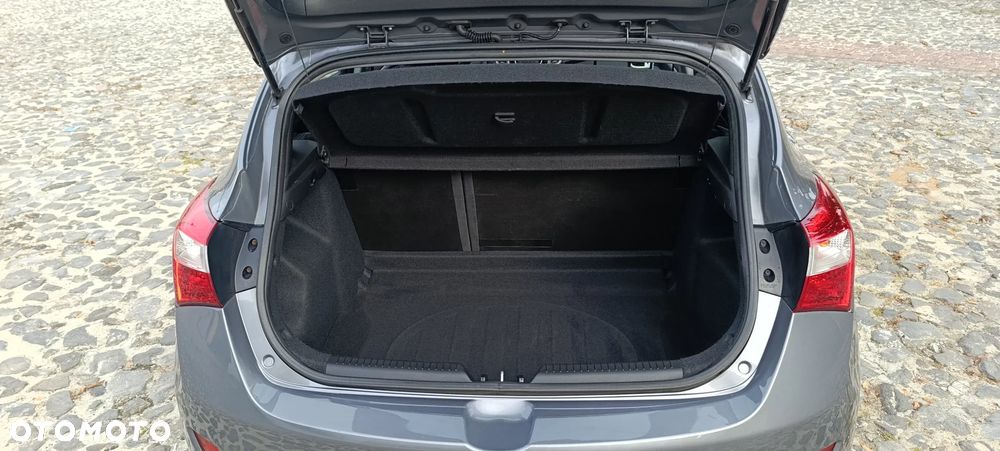 Hyundai i30 1.4 Trend - 13