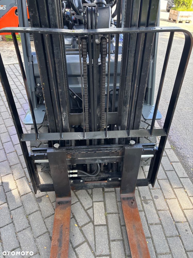 Toyota wózek widłowy 8FGF18 GWARANCJA LPG benzyna triplex możliwa OBROTNICA 44800 NETTO - 5