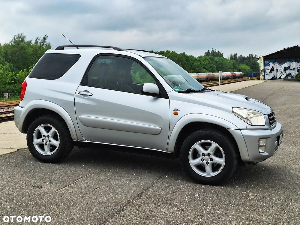 Toyota RAV4 D-4D 4x4 - 30