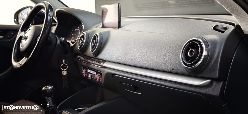 Audi A3 2.0 TDI S-line - 39