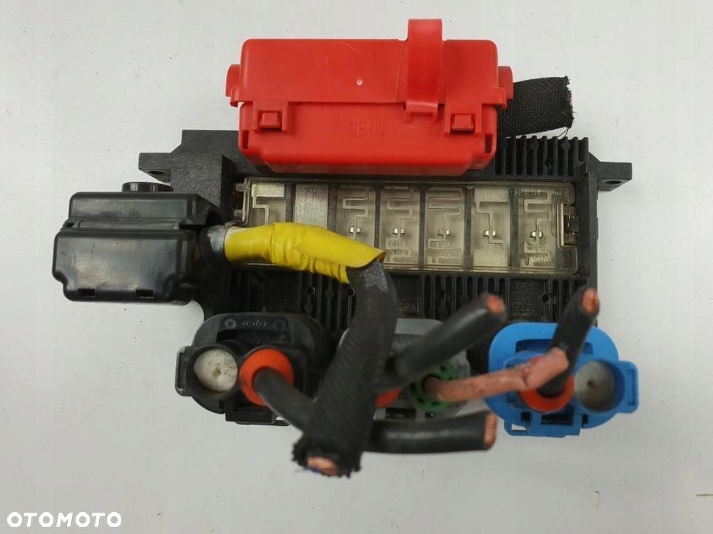 SKRZYNKA BEZPIECZNIKÓW CITROEN C5 III 3.0 V6 HDI - 5
