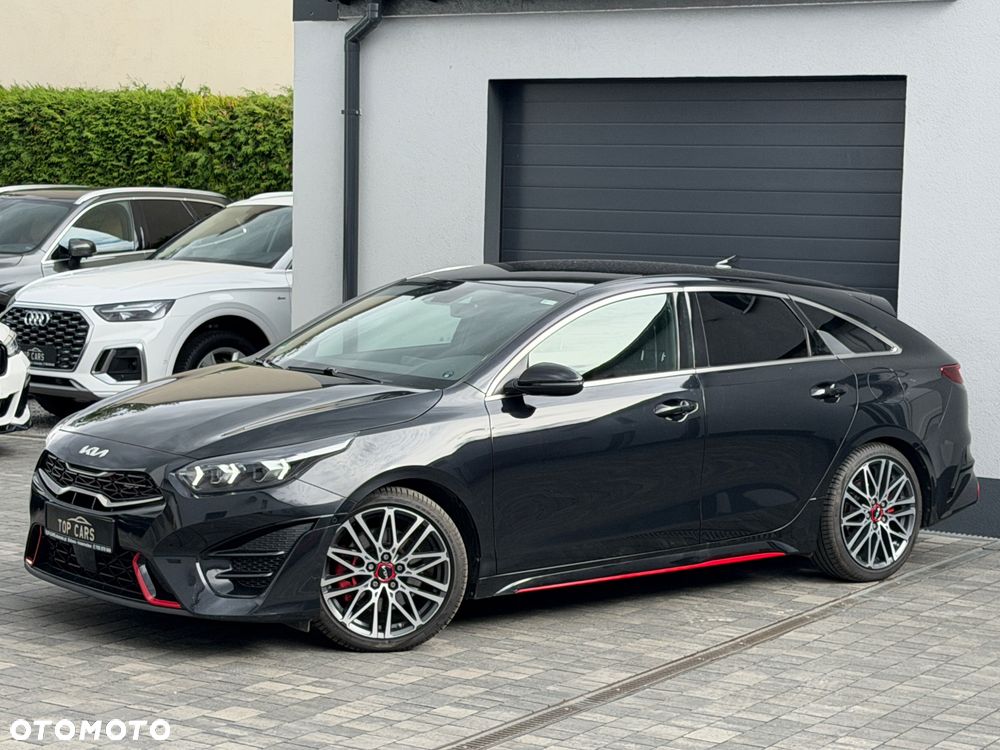 Kia ProCeed 1.6 T-GDI GT DCT - 11