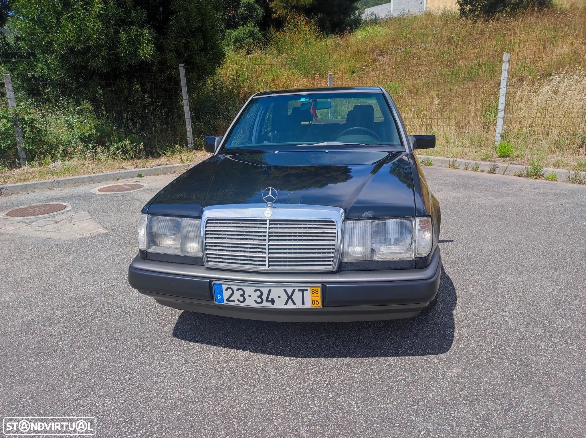 Mercedes-Benz 250 D - 2