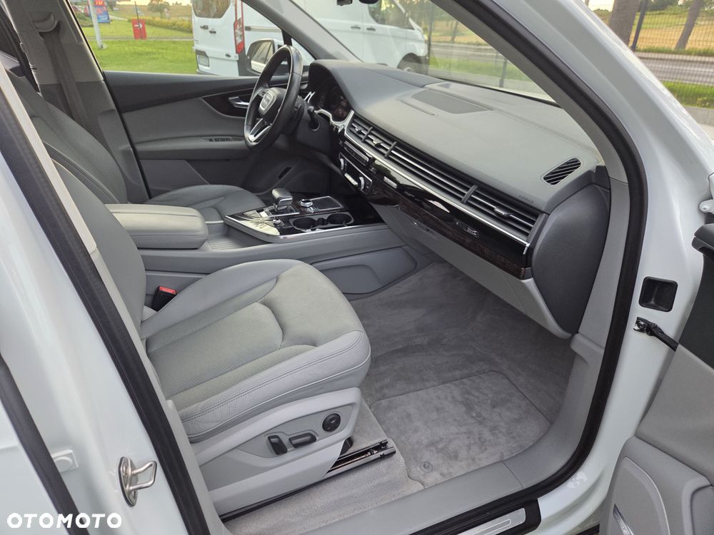 Audi Q7 - 23