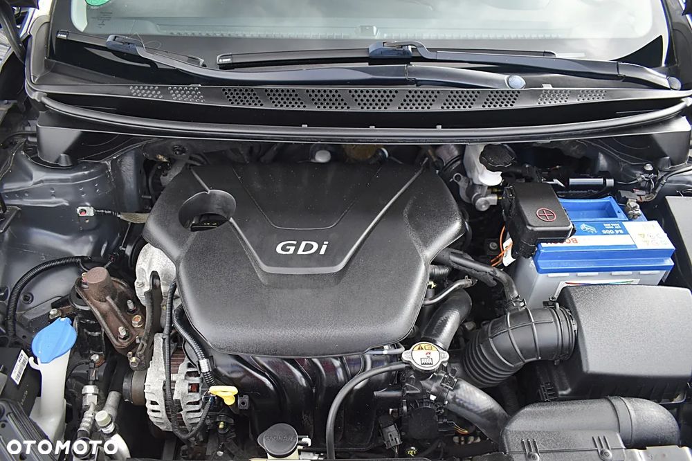 Kia Ceed 1.6 GDI Dream Team Edition - 11