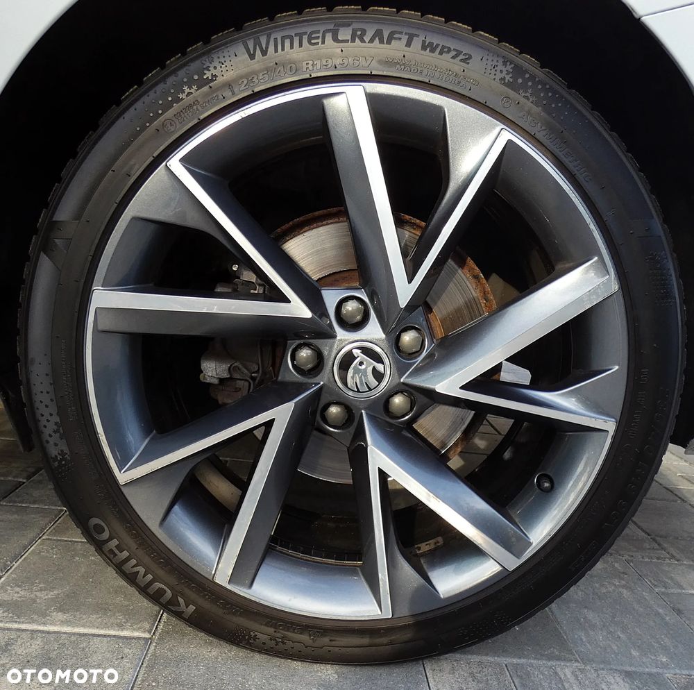 Skoda Superb 2.0 TDI SCR Style DSG - 12