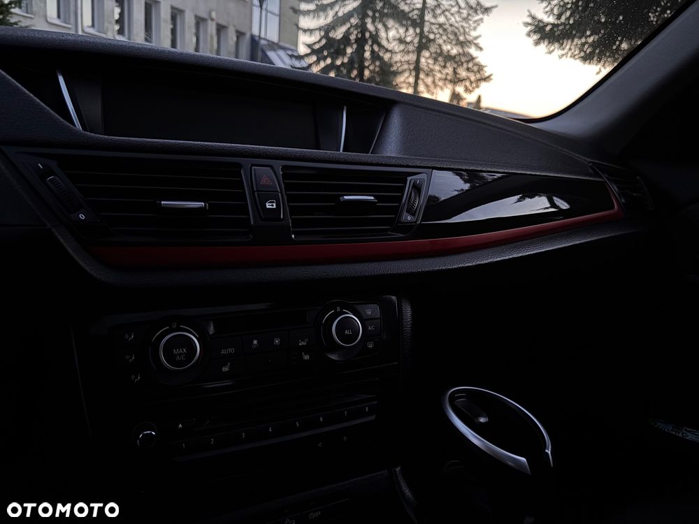 BMW X1 xDrive18d - 21