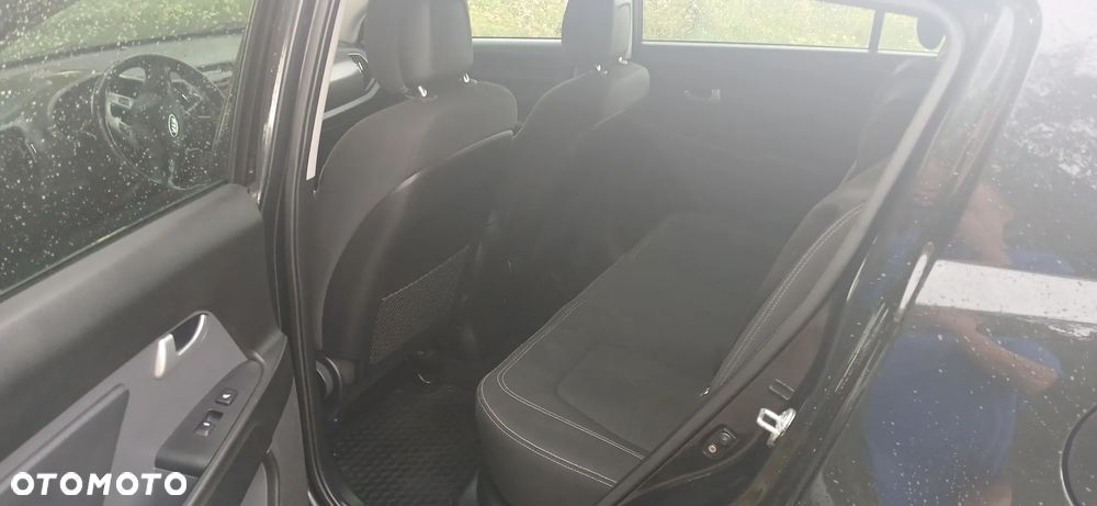 Kia Sportage 1.6 GDI L 2WD - 8