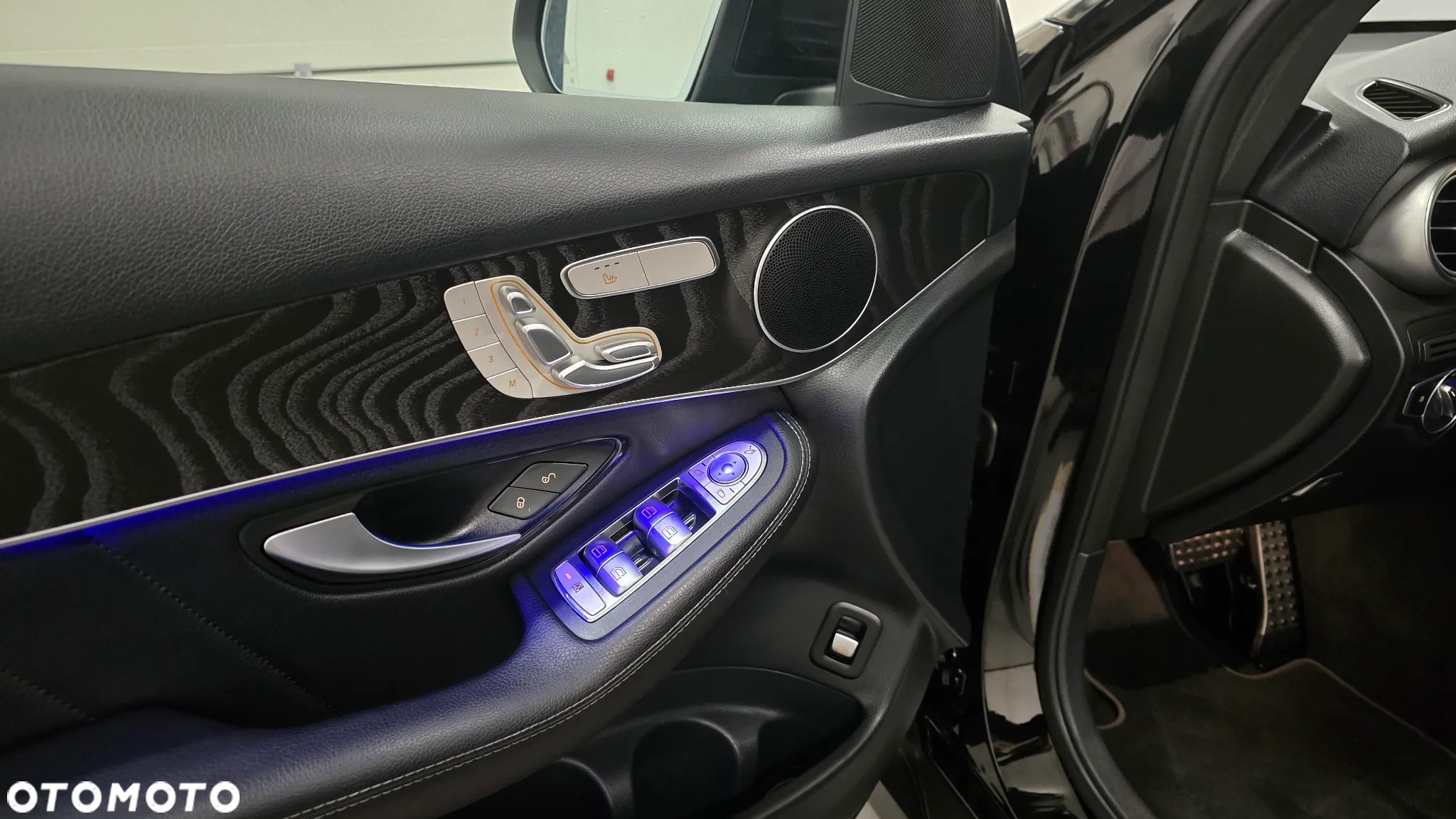 Mercedes-Benz GLC 300 de 4Matic 9G-TRONIC AMG Line - 13