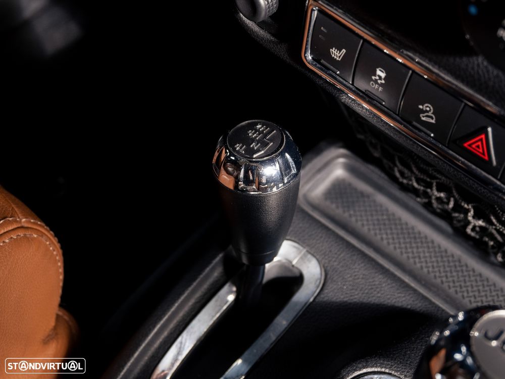 Jeep Wrangler Unlimited - 35