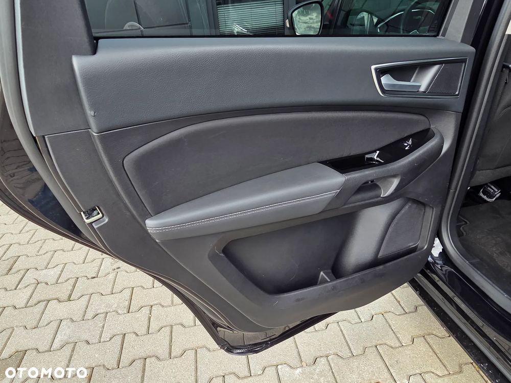 Ford S-Max 2.0 EcoBlue Titanium - 29