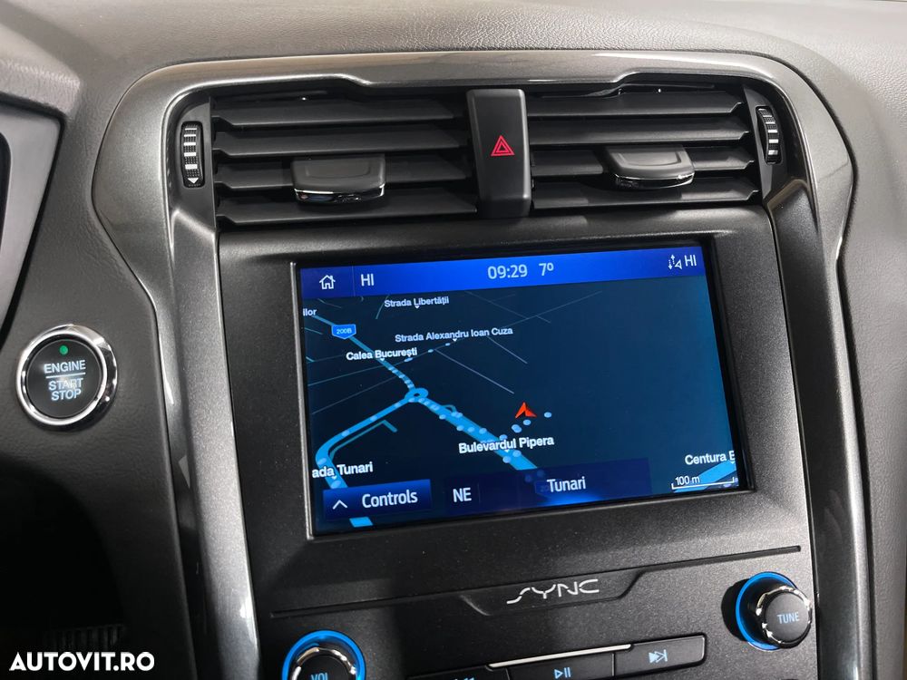 Ford Mondeo 2.0 HEV Titanium - 13