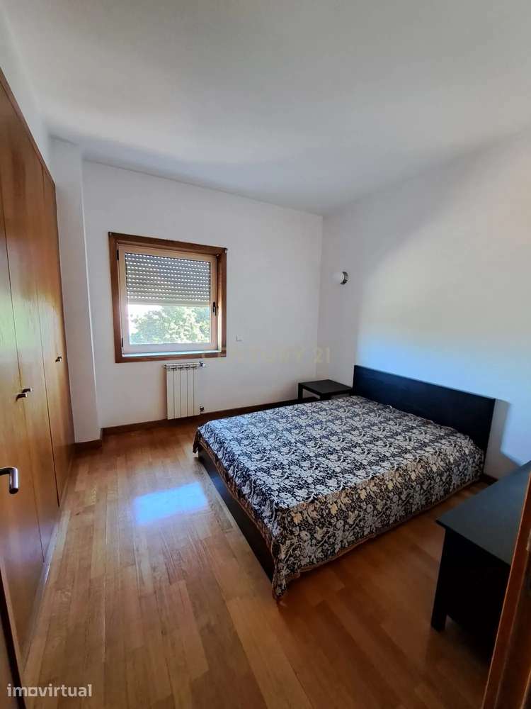 T2 com 121 m² | Suíte | Garagem | Junto à Casa da Música - Grande imagem: 2/18
