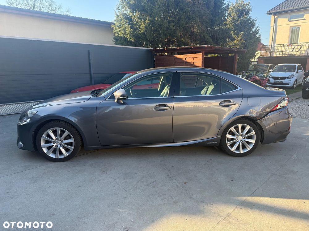 Lexus IS 300h Comfort EU6 - 8