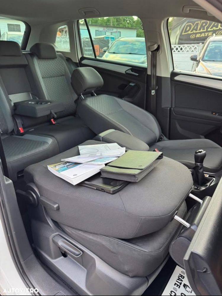Volkswagen Tiguan - 23
