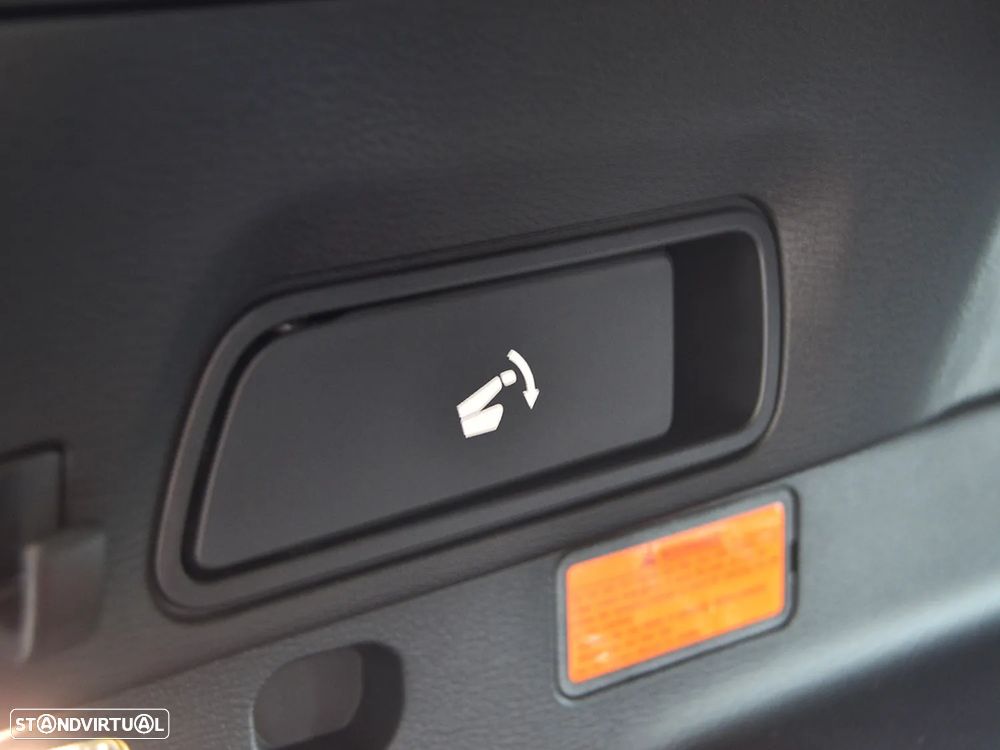 Mitsubishi Outlander 2.4 PHEV Instyle - 13